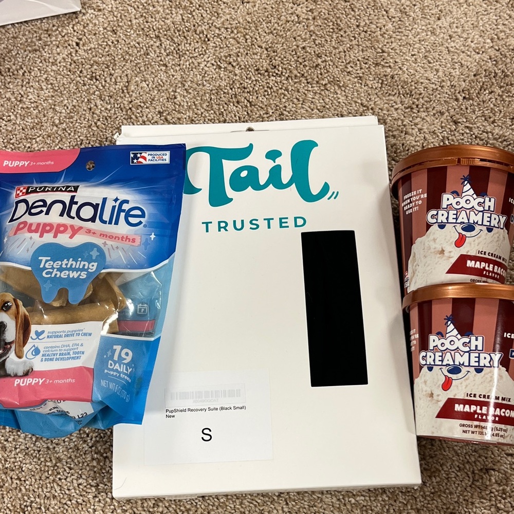 Tail PupShield Recovery Suit - Black treat bundle